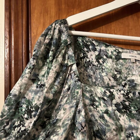 Vince Satin Blouse Painted Green White Floral Square Neck Cropped Women's 8 NWT - Picture 5 of 13